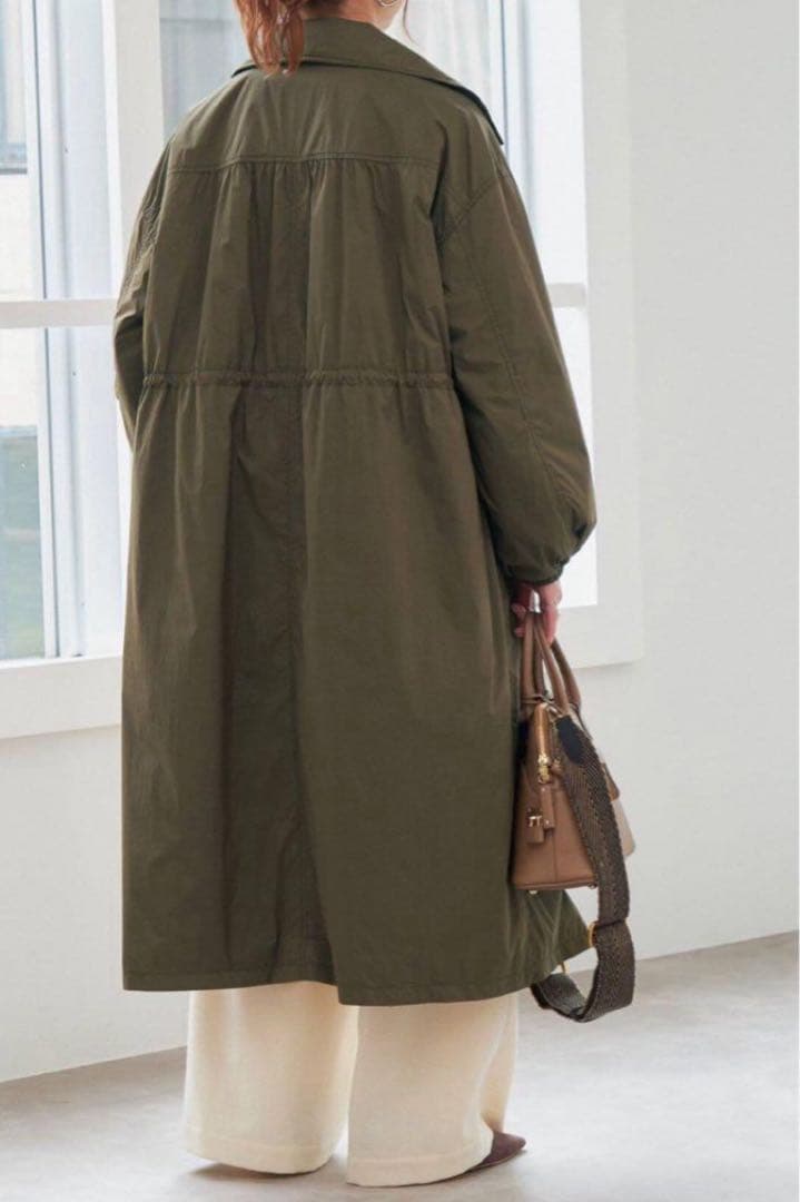 新品タグ付 Spick and Span 撥水パディングコート カーキ 36