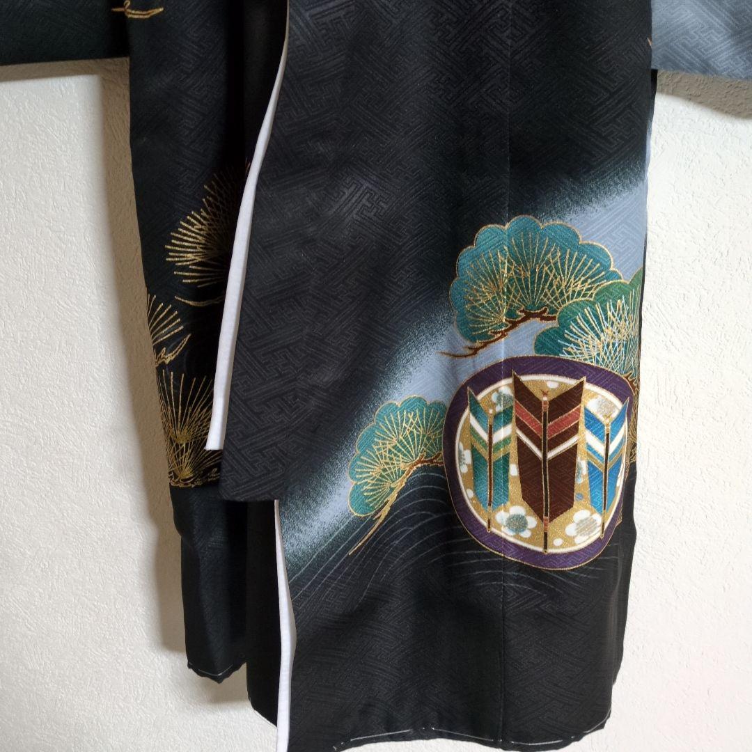 【新品】お宮参り用　掛け着　黒地に華やかな絵柄の着物　お祝い着