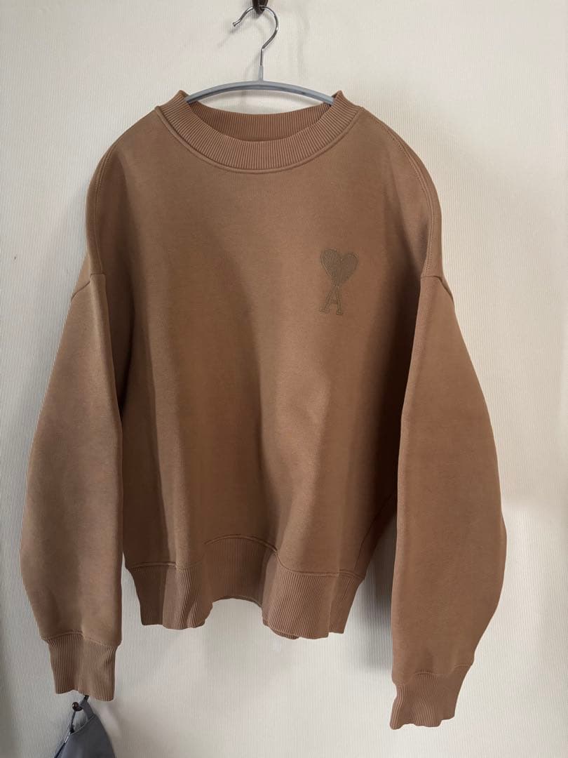 ami ブラウン オーバーサイズトレーナー