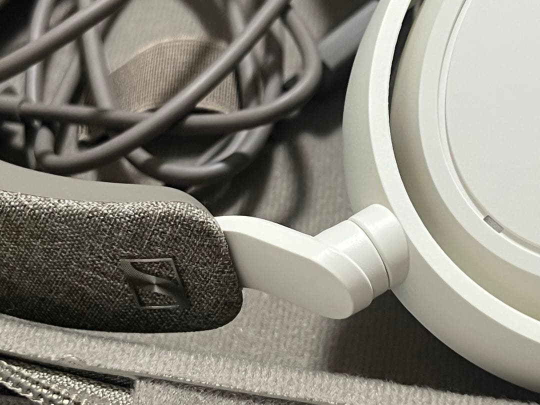 Sennheiser ワイヤレスヘッドホンMOMENTUM 4 Wireless