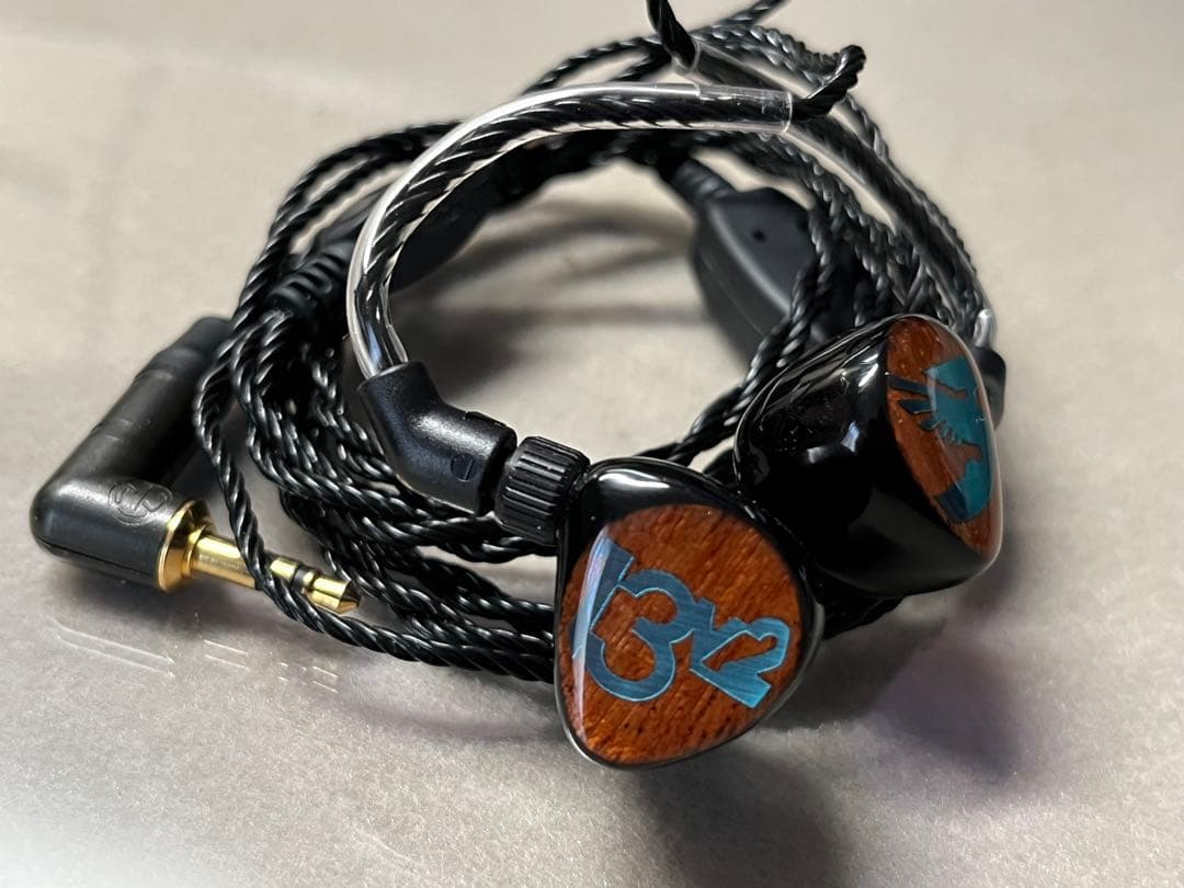 JH AUDIO JH13V2 PRO ユニバーサル版