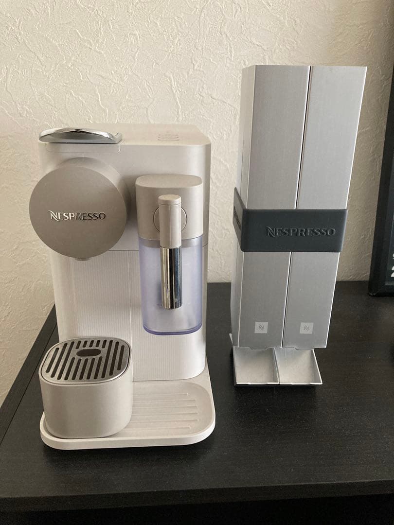 ネスプレッソ ラティシマ・ワン プラス　カプセルホルダー付