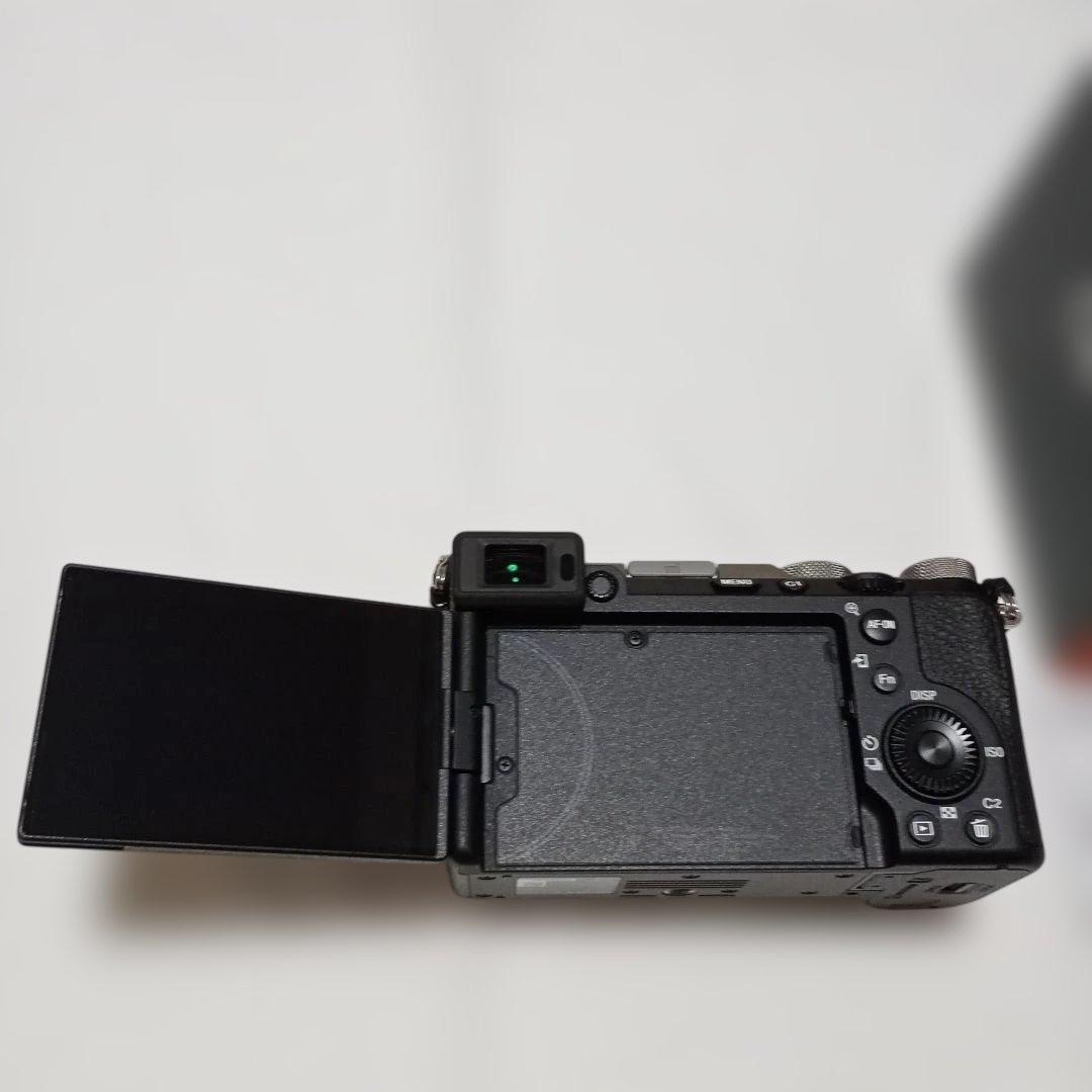 【超美品】SONY α7CII ミラーレスデジタル一眼「ILCE-7CM2」