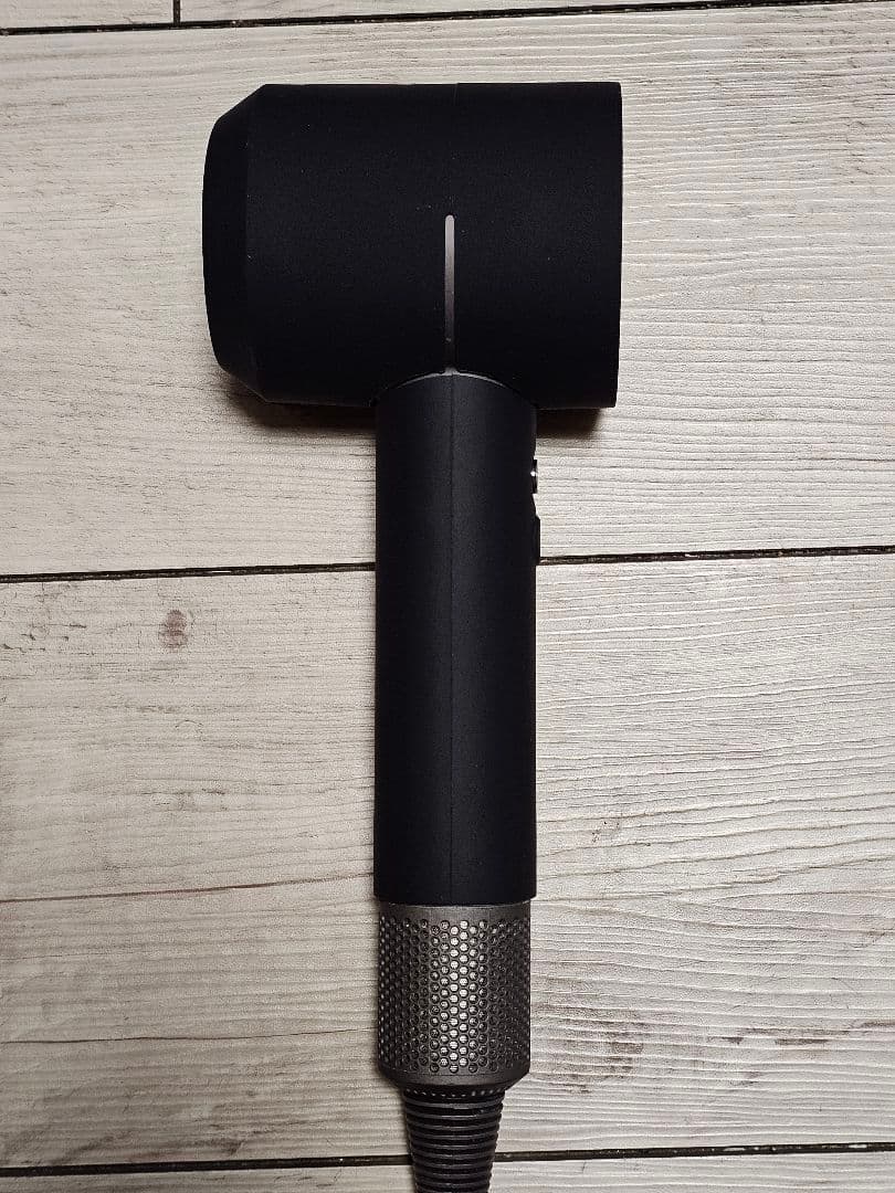 今週末限定　新品黒シリコンカバー　ダイソン　メンテナンス済　Dyson hd08