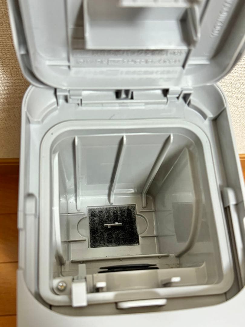 パナソニック セパレート型コードレススティック掃除機 MC-NS70F