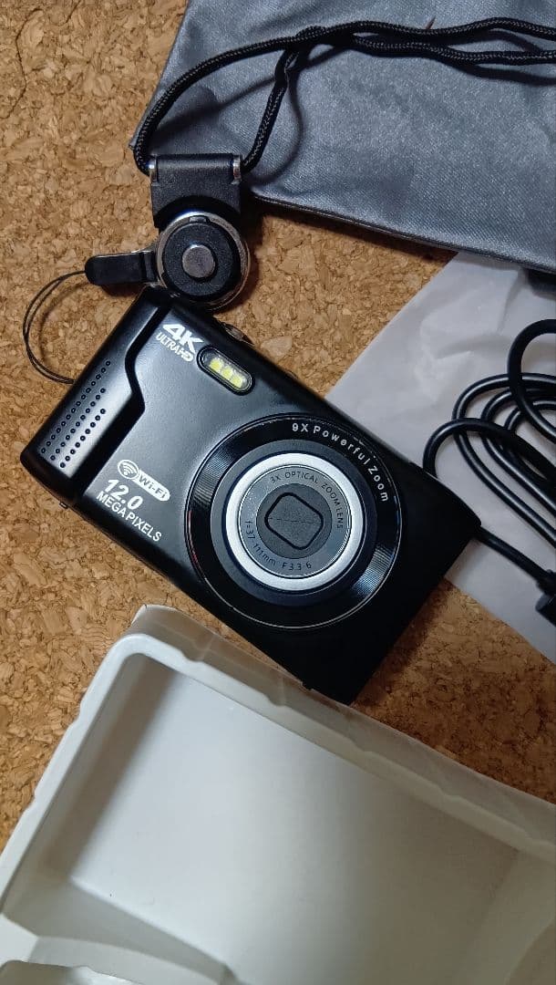コンパクトデジタルカメラ　12.0 4K 光学ズーム3K　保証期間あり