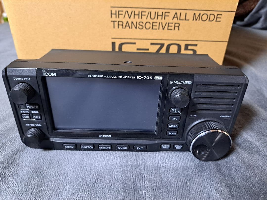 ICOM　IC-705 美品中古　MBF-705 他オマケ有り　動作品