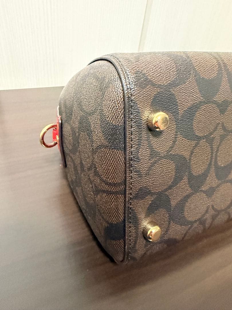 美品　コーチ ローアン サッチェル シグネチャー 2way ショルダーバッグ 赤