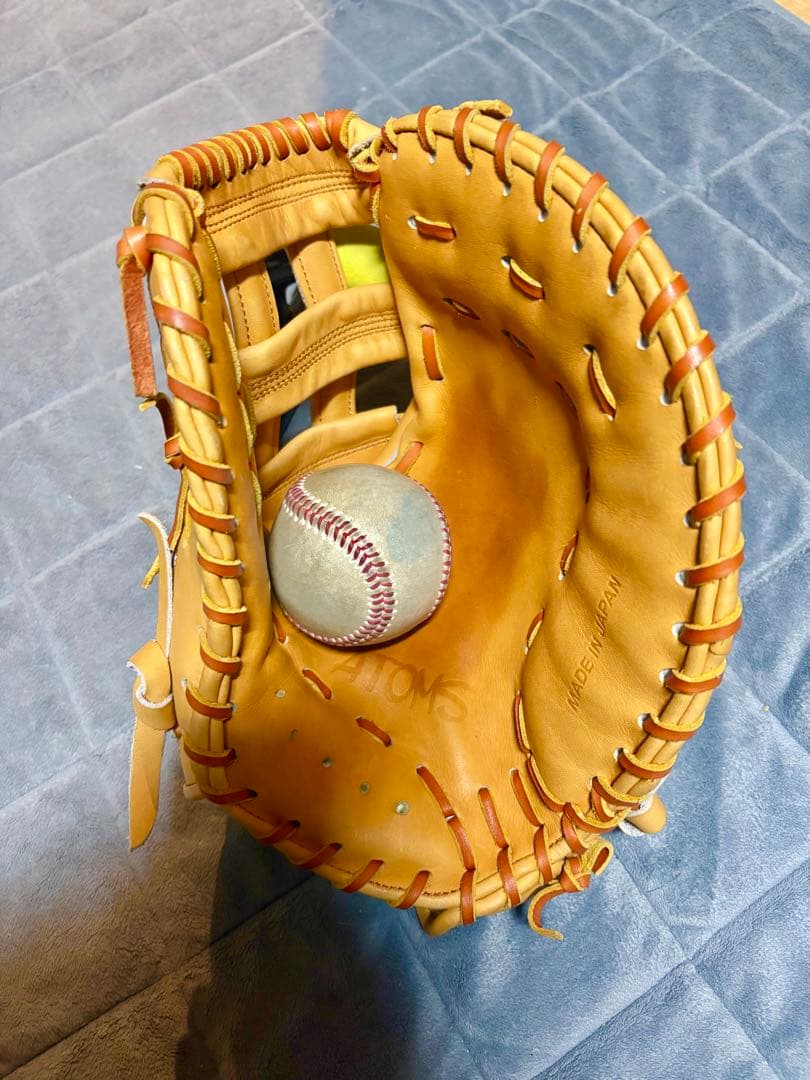 Atoms 硬式ファーストミット ヘルトンバック