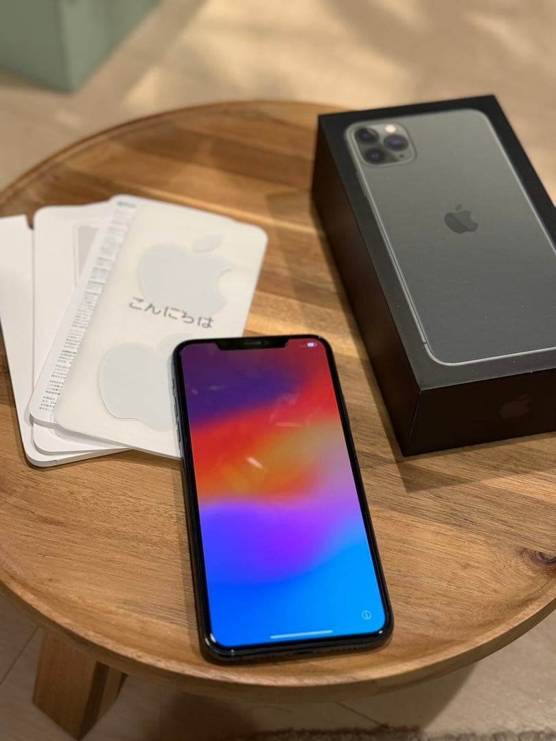 【美品】iPhone 11ProMaxミッドナイトグリーン本体256GB