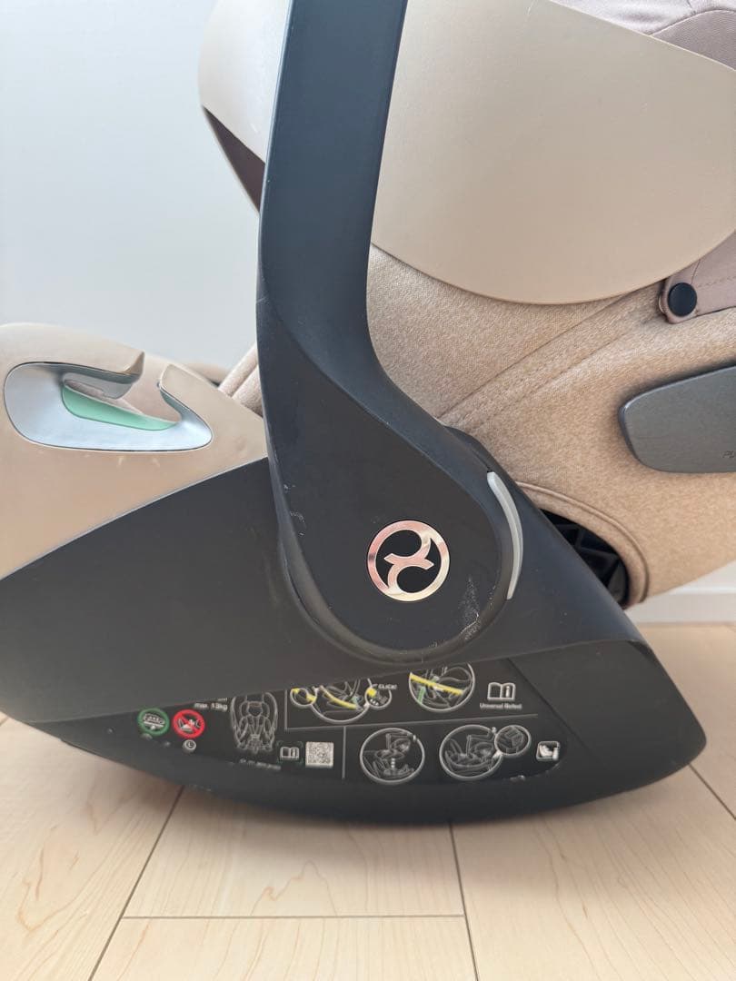 cybex クラウド T i-Size トラベルシステム