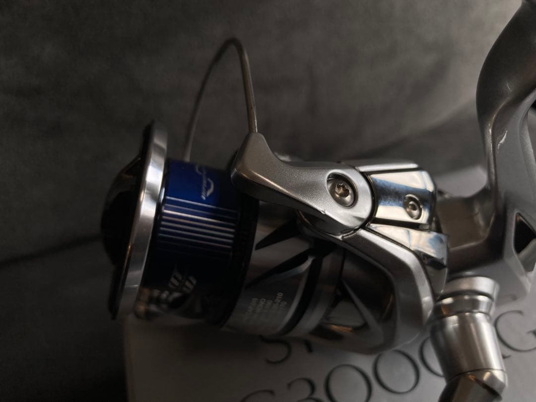 新品同様 シマノ(SHIMANO) 23 ストラディック C3000XG