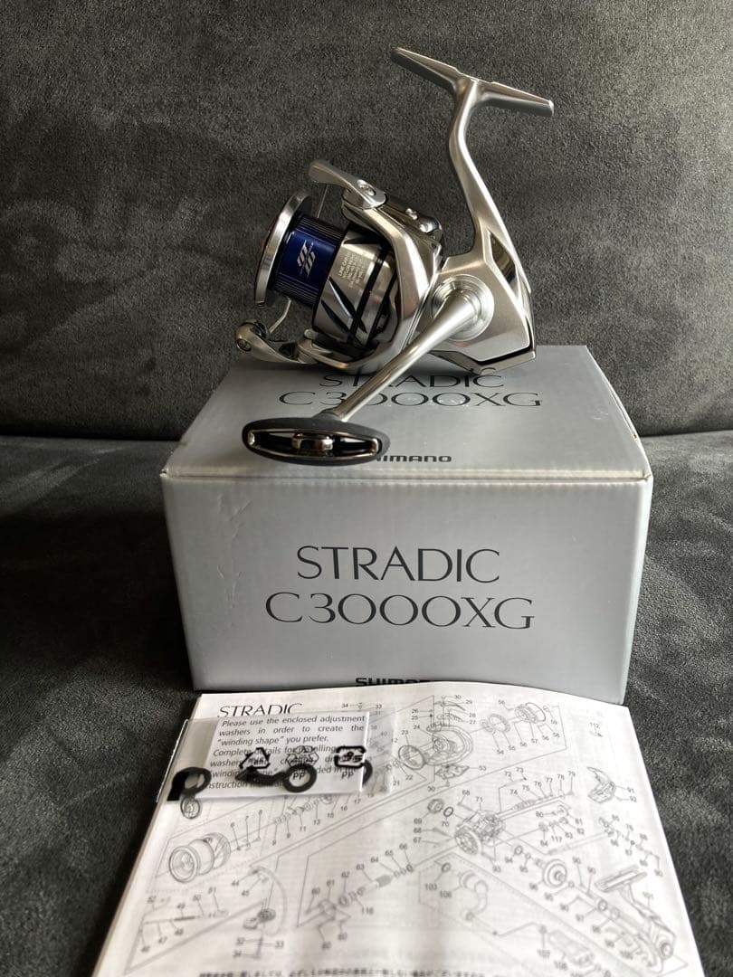 新品同様 シマノ(SHIMANO) 23 ストラディック C3000XG