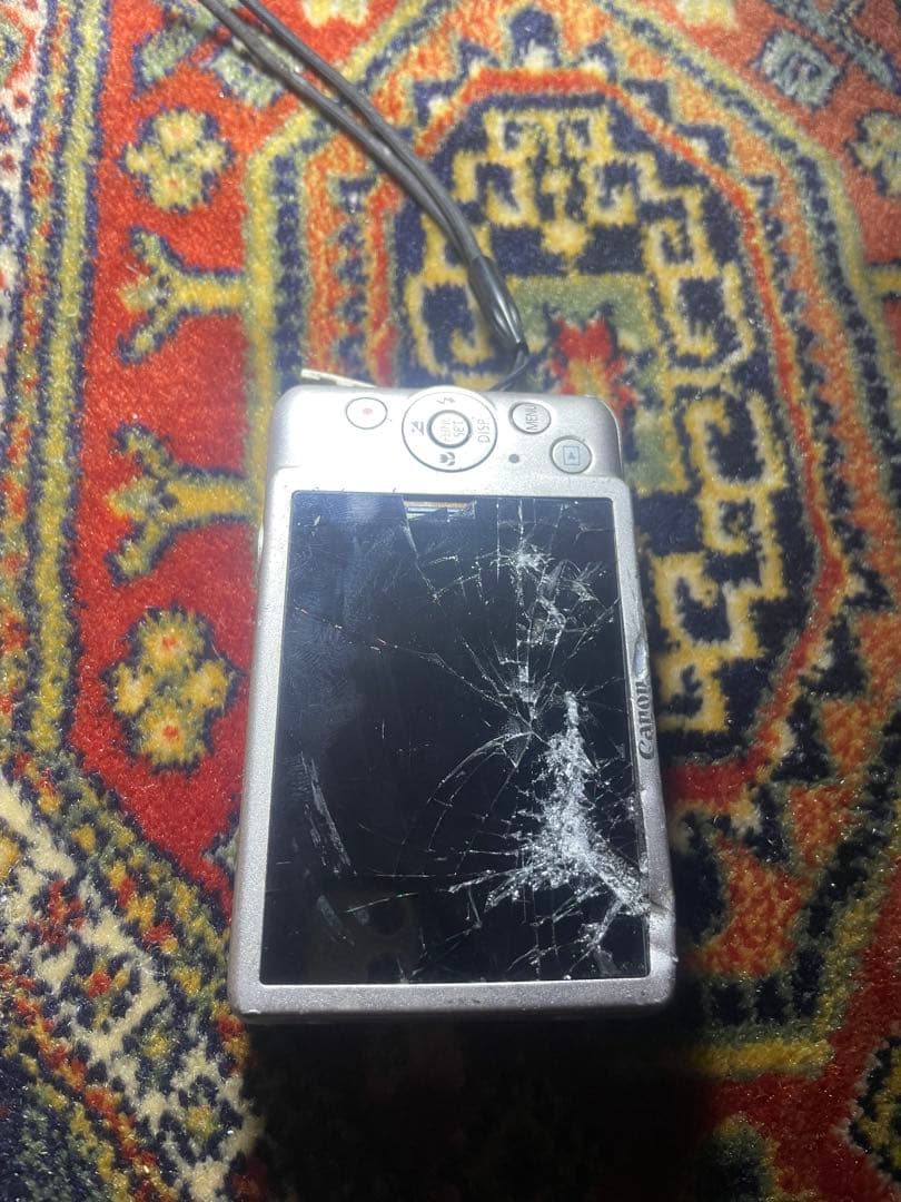 Canon IXY 210Fコンパクトデジタルカメラ