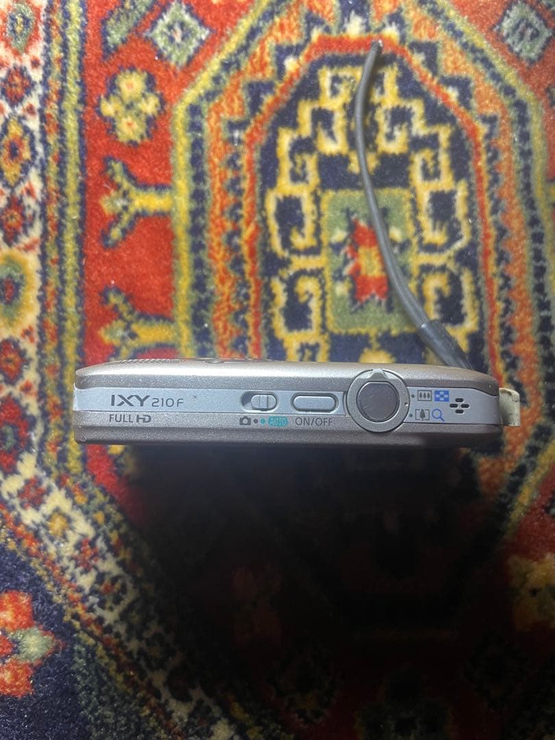 Canon IXY 210Fコンパクトデジタルカメラ