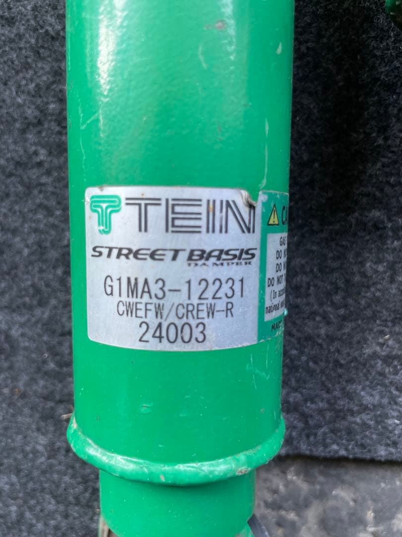 プレマシー　TEIN ネジ式車高調　　CWEFW CREW