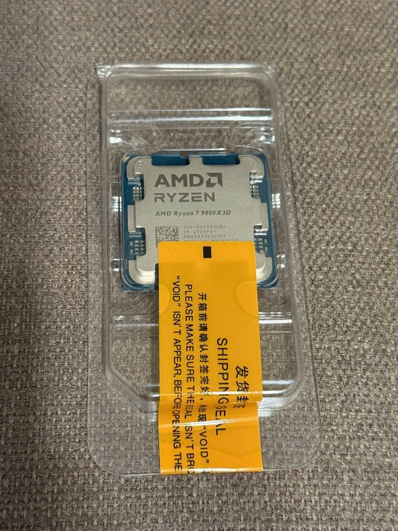 新品未開封　AMD Ryzen 7 9800X3D バルク品