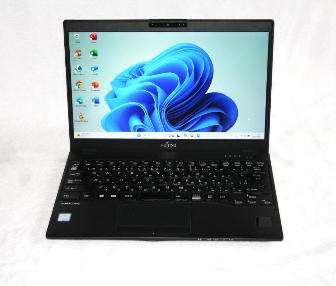 軽量 富士通 U939/B i5-8365U SSD256GB オフィス365