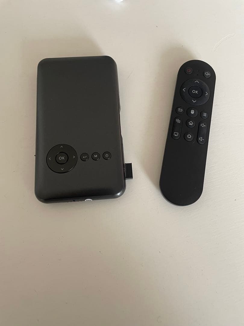 カベーニ モバイル プロジェクター 小型 UENO-mono