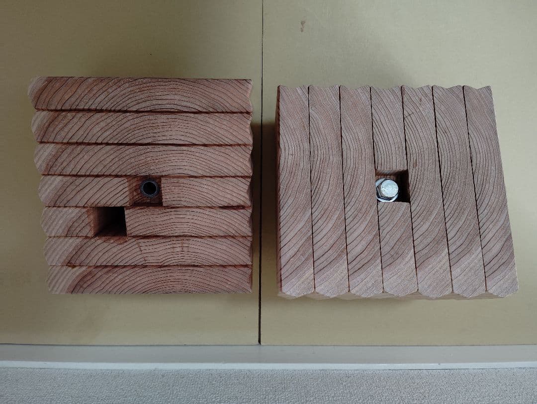 回転式籾擦り機(軽量小型 回転軸ボルト、上部投入タイプ)