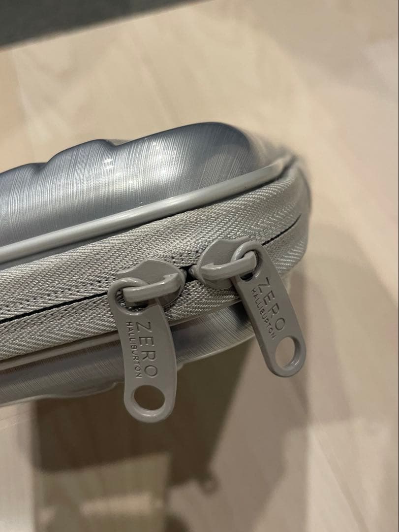 ZERO HALLIBURTON PCケース　ポリカポーチ