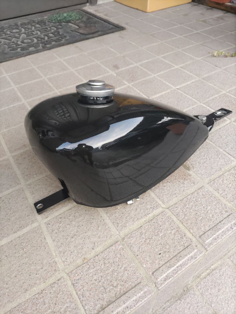 ドラッグスター250　タンク　スポーツスター　ドラックスター　カスタム