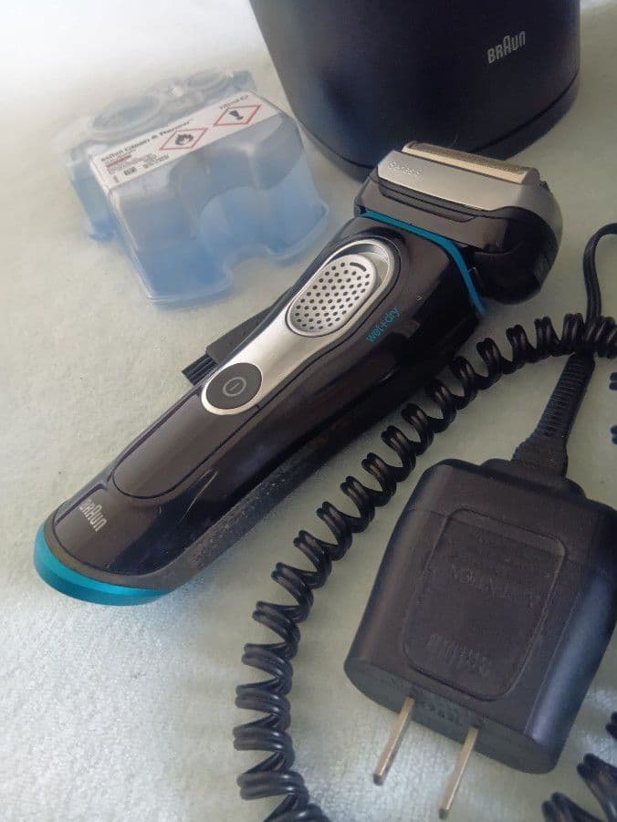 ブラウン最高峰Series9 9280cc 防水シェーバー 新品未使用❣️