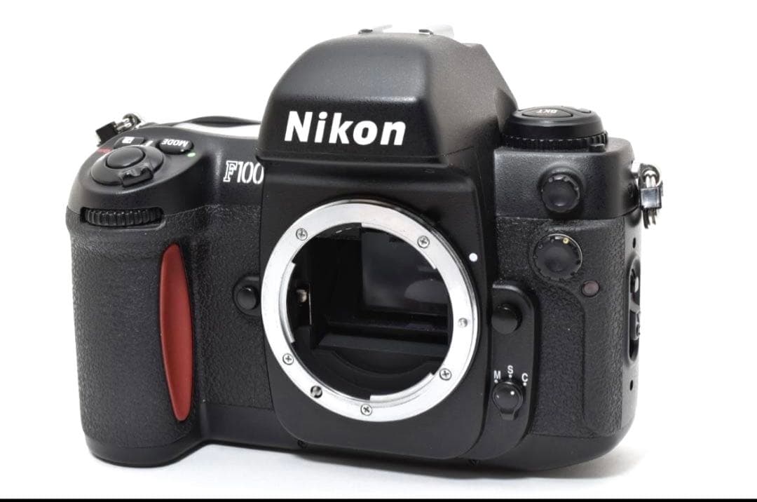【Nikon／フィルム一眼レフカメラ】 Nikon F100
