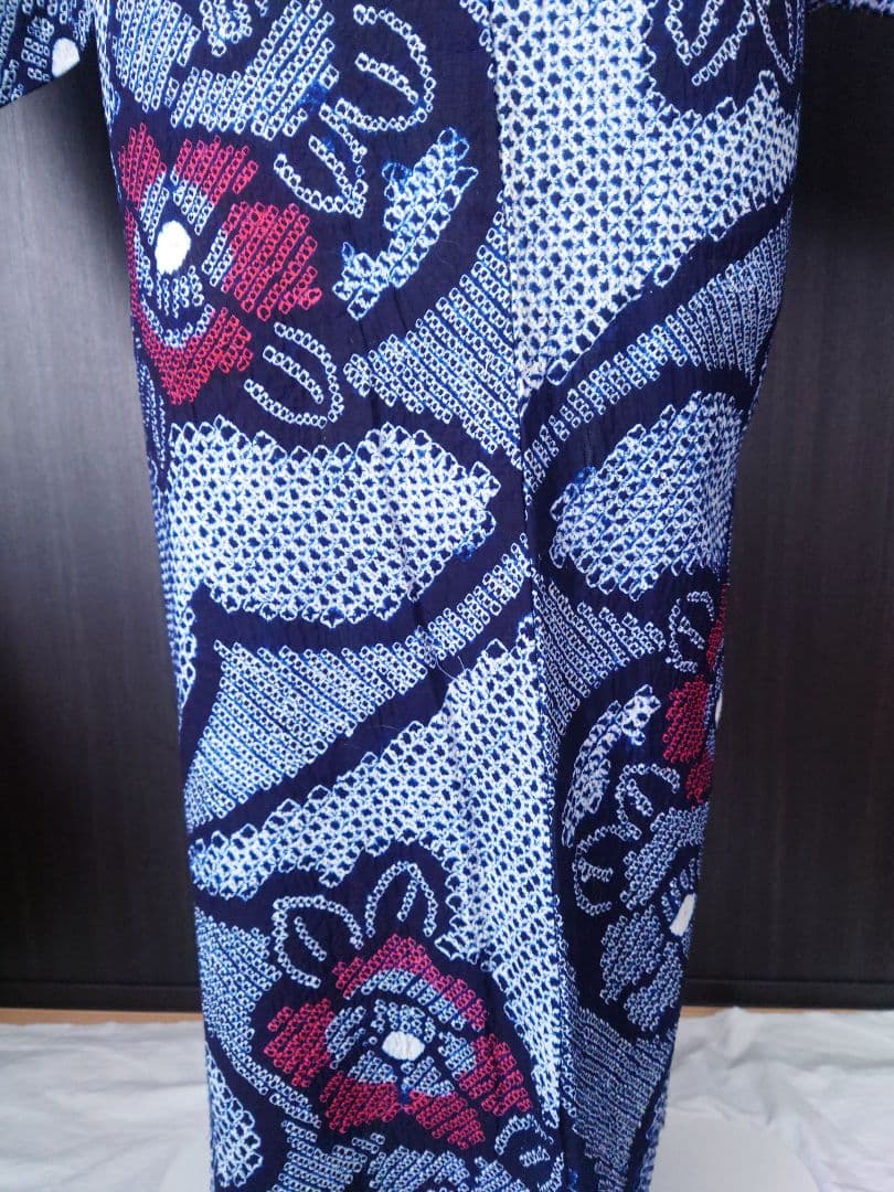 有松絞り　浴衣　椿　しつけ糸付　花