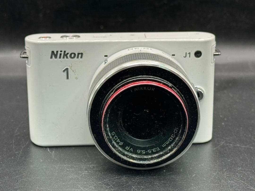 Nikon 1J1ミラーレスカメラ ホワイト