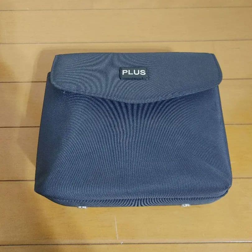 【美品・動作確認済】PLUS 小型プロジェクター V-1100 付属品完備