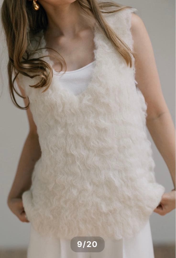 ホワイト ニットベスト　pois ポワ　knit vest