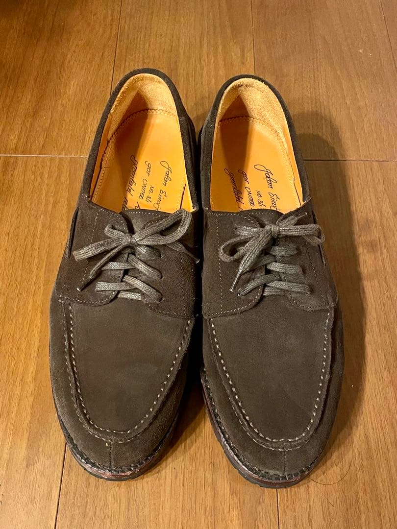 ジャランスリワヤJalan Sriwijaya Uチップ　スエード