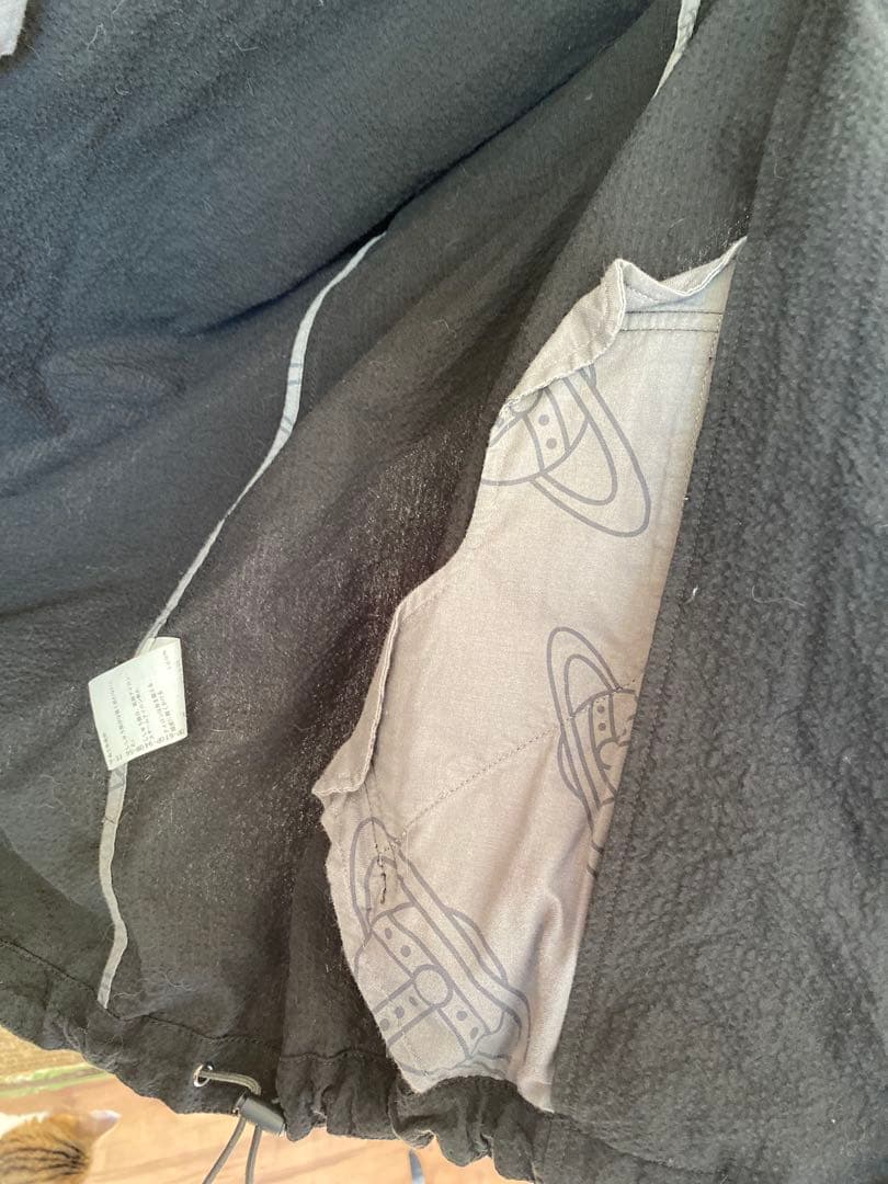 ヴィヴィアンウエストウッド　ボアブルゾン　とフーディー