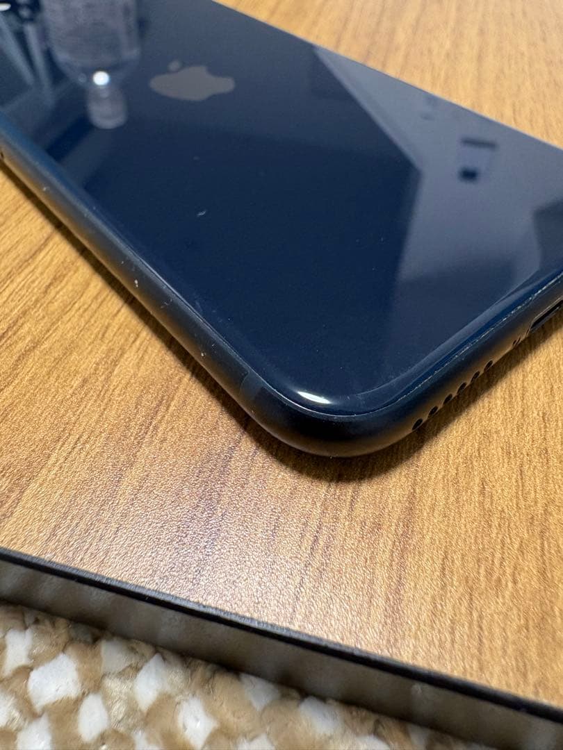 iPhone SE （第3世代）　128GB ミットナイト