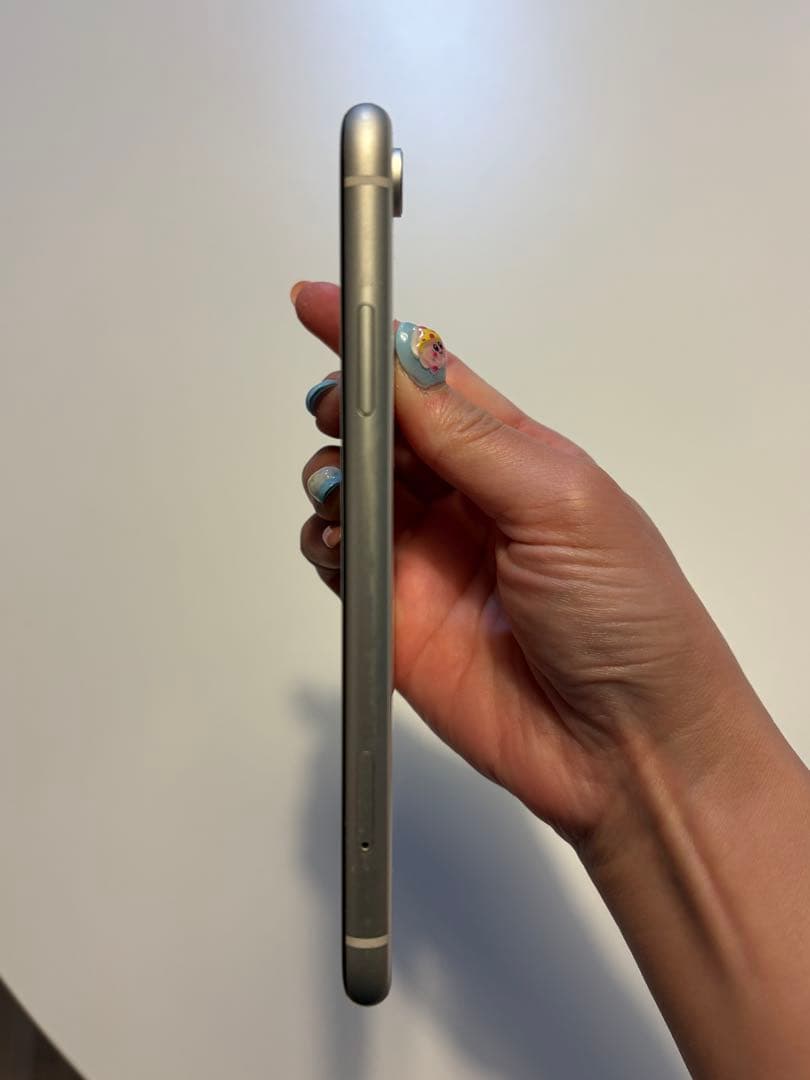 iPhone XR 128GB ホワイト 本体