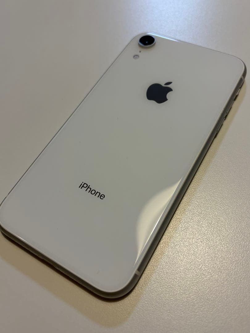 iPhone XR 128GB ホワイト 本体
