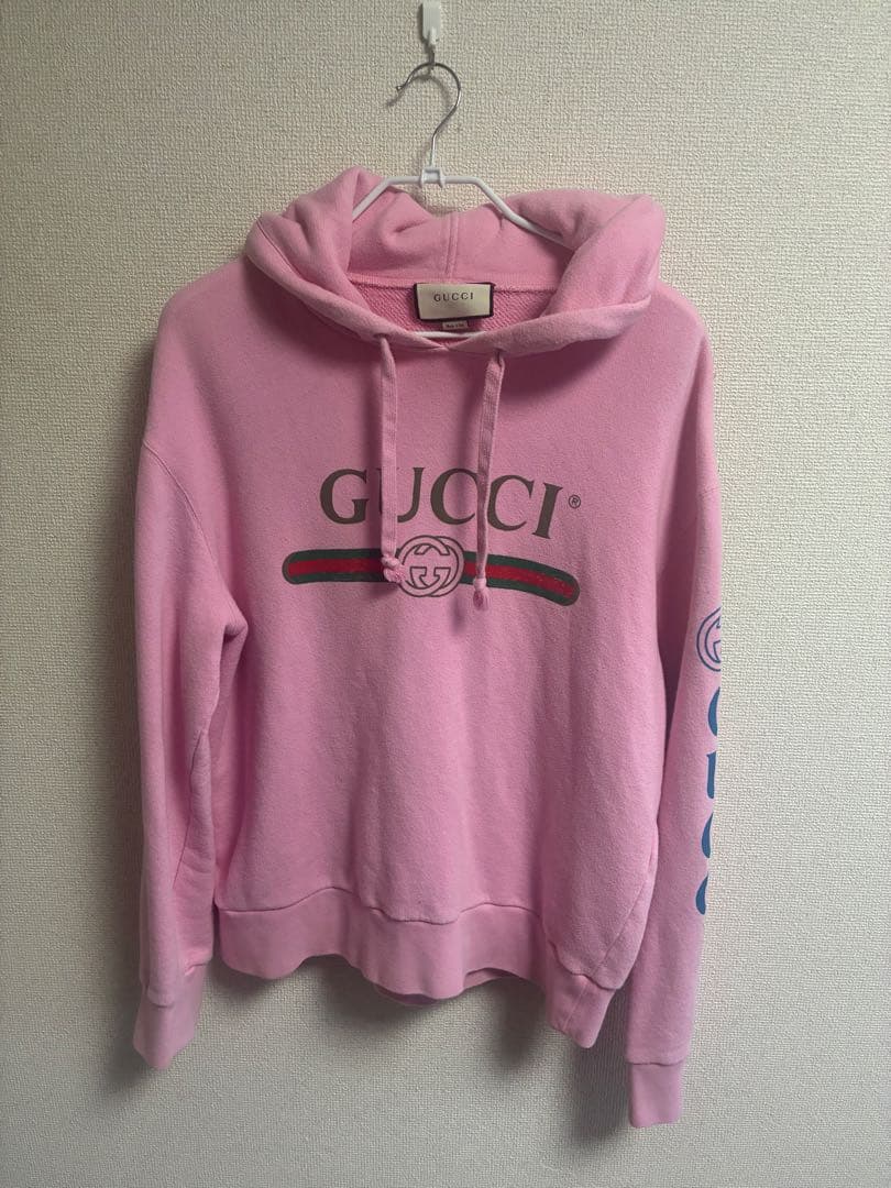 GUCCI ピンク パーカー