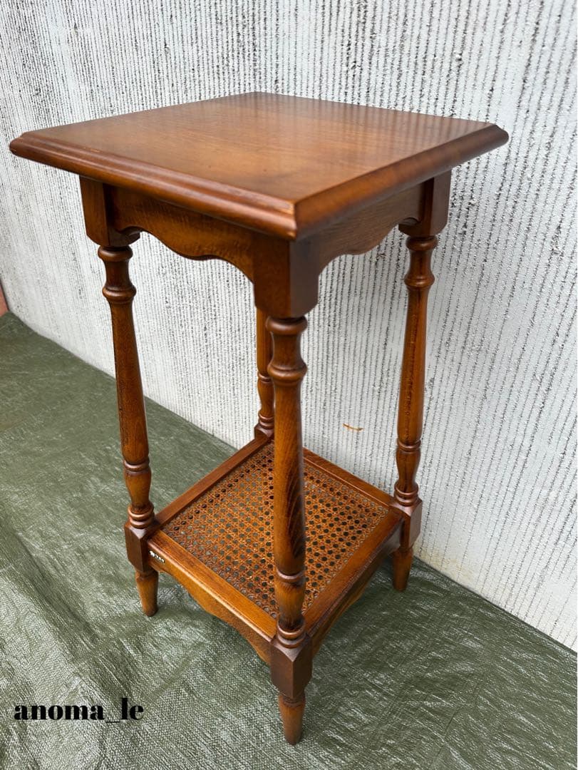 【サイドテーブル】カリモク　コロニアル　花台　飾り台　インテリア◎