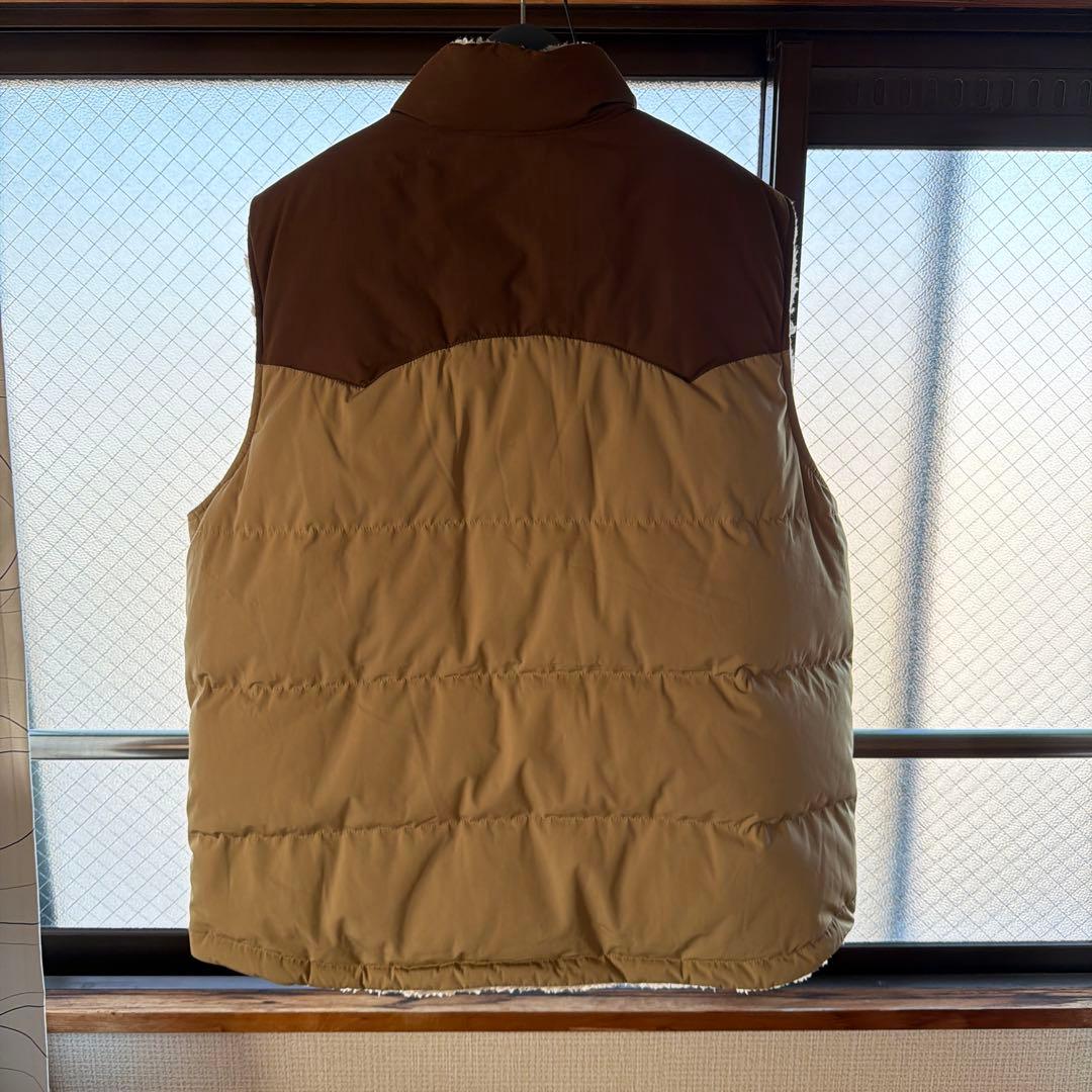 patagonia ダウンベスト ベージュ/ブラウン　リバーシブル　パタゴニア