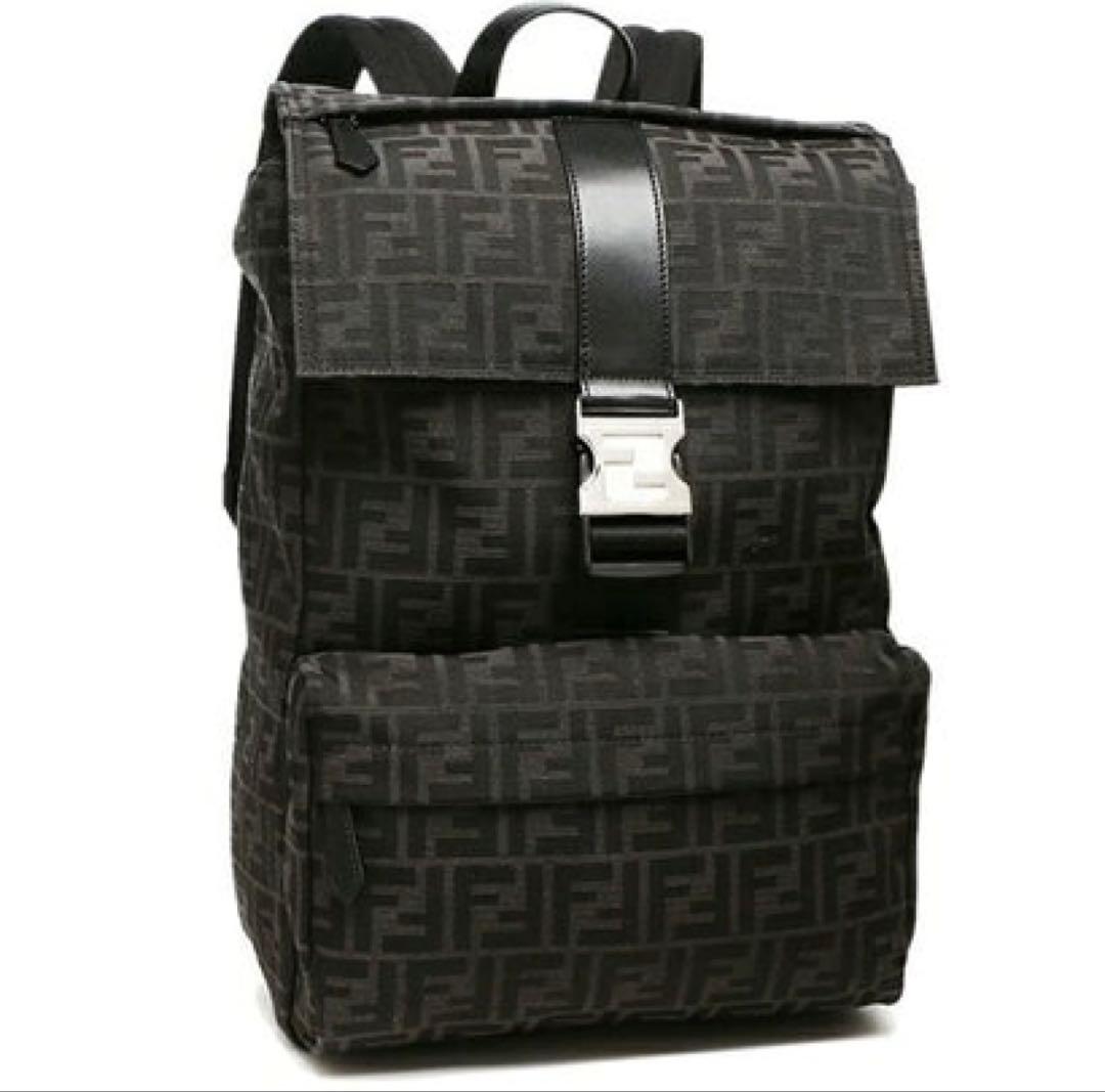 フェンディ　バックパック　リュック　美品　正規品