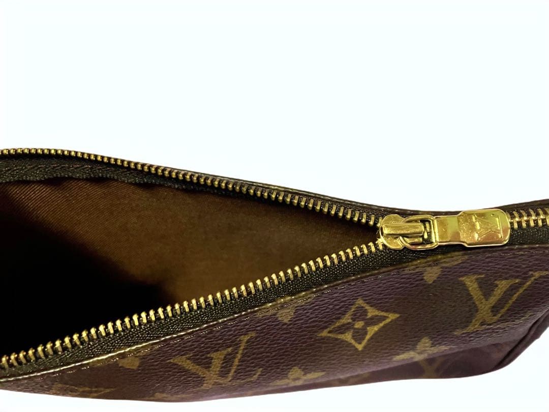 Louis Vuitton ルイ・ヴィトン モノグラムクラッチバッグ & ポーチ