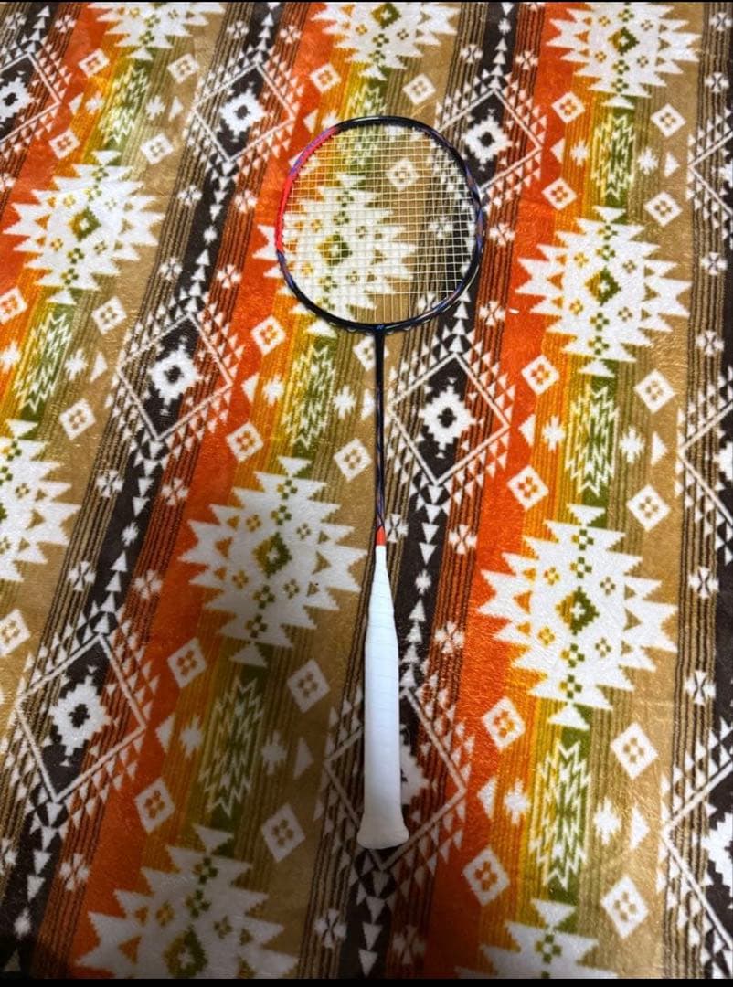 美品‼️YONEX ASTROX 77PRO （4UG5）