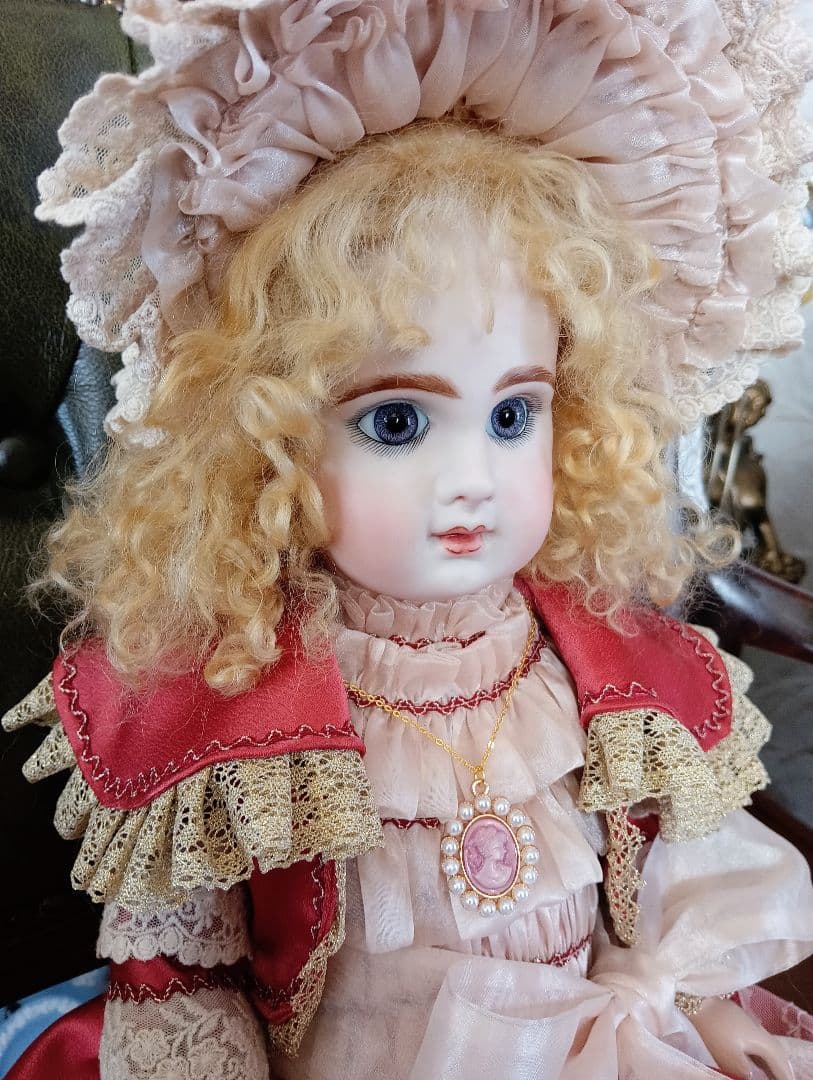 ビスクドール　♥ビクトリアンスタイル のジュモー　ヴァイオレットの眼差し♥