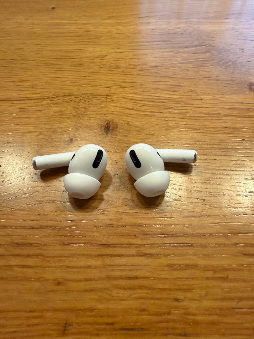AirPods Pro 本体 充電ケース付き　純正　エアーポッズプロ