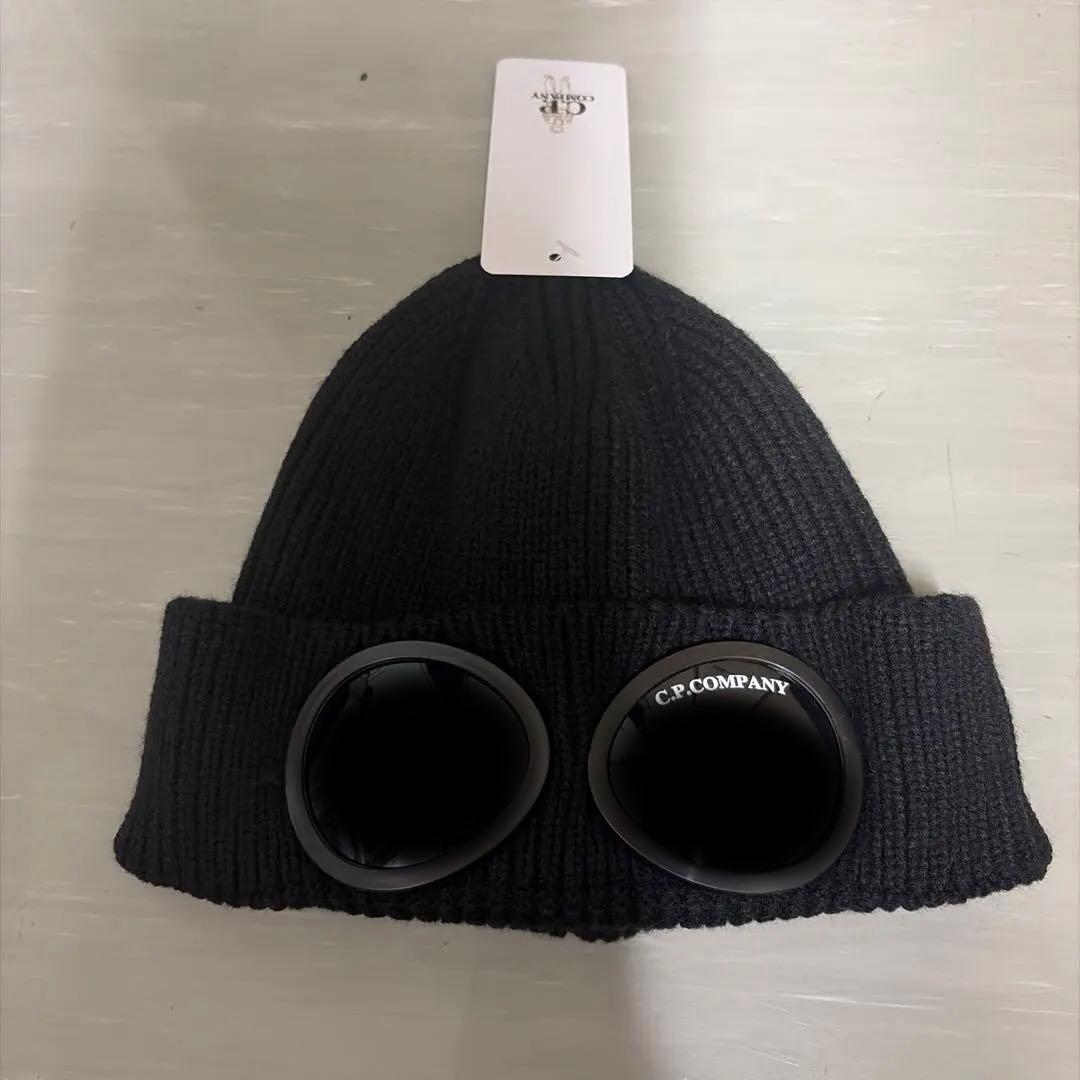 C.P. COMPANY ビーニー　ブラック
