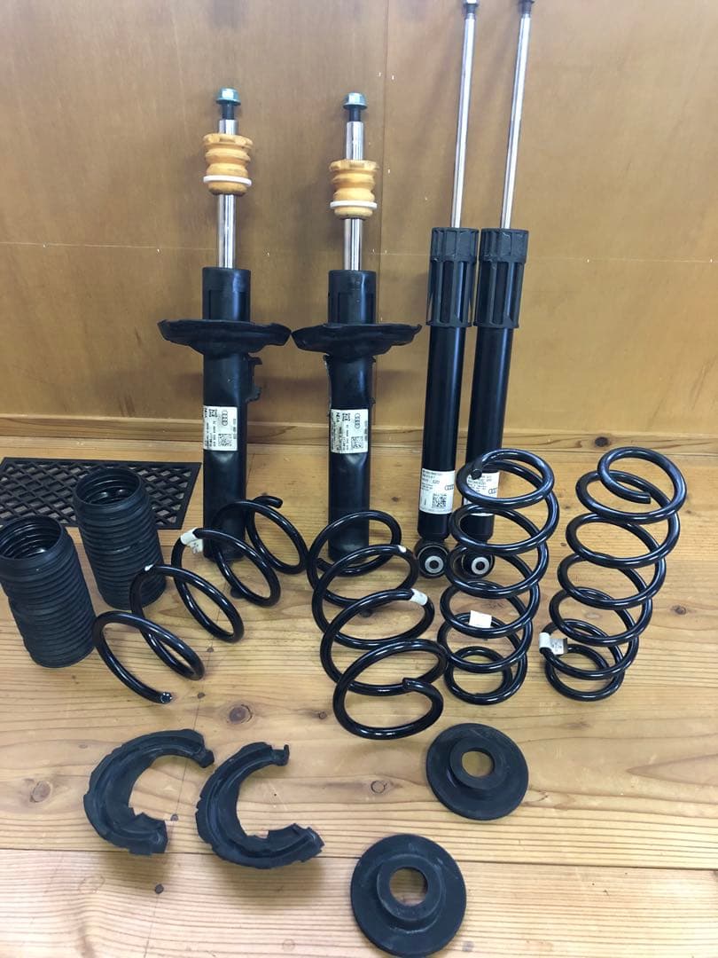 アウディTT 純正サスペンション前後
