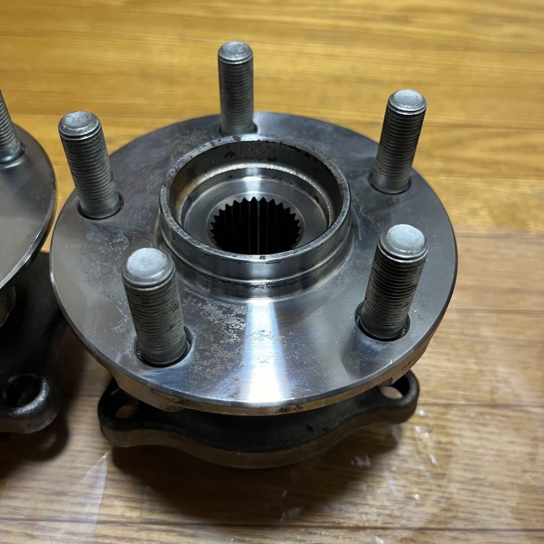 【美品】純正同等リアハブ