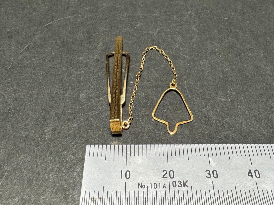 ぴ*の様 K18 刻印 タイピン チェーン付き / 不用品 現状渡し