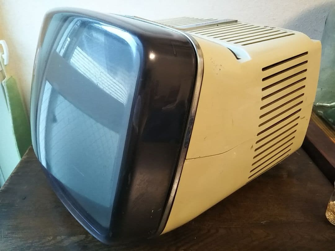 ブリオンヴェガ　algol11　カッシーナ　B&B アルファロメオ　フェラーリ